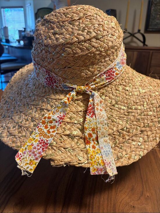 Betsey Johnson Natural Straw Sun Hat with Floral Band - One size